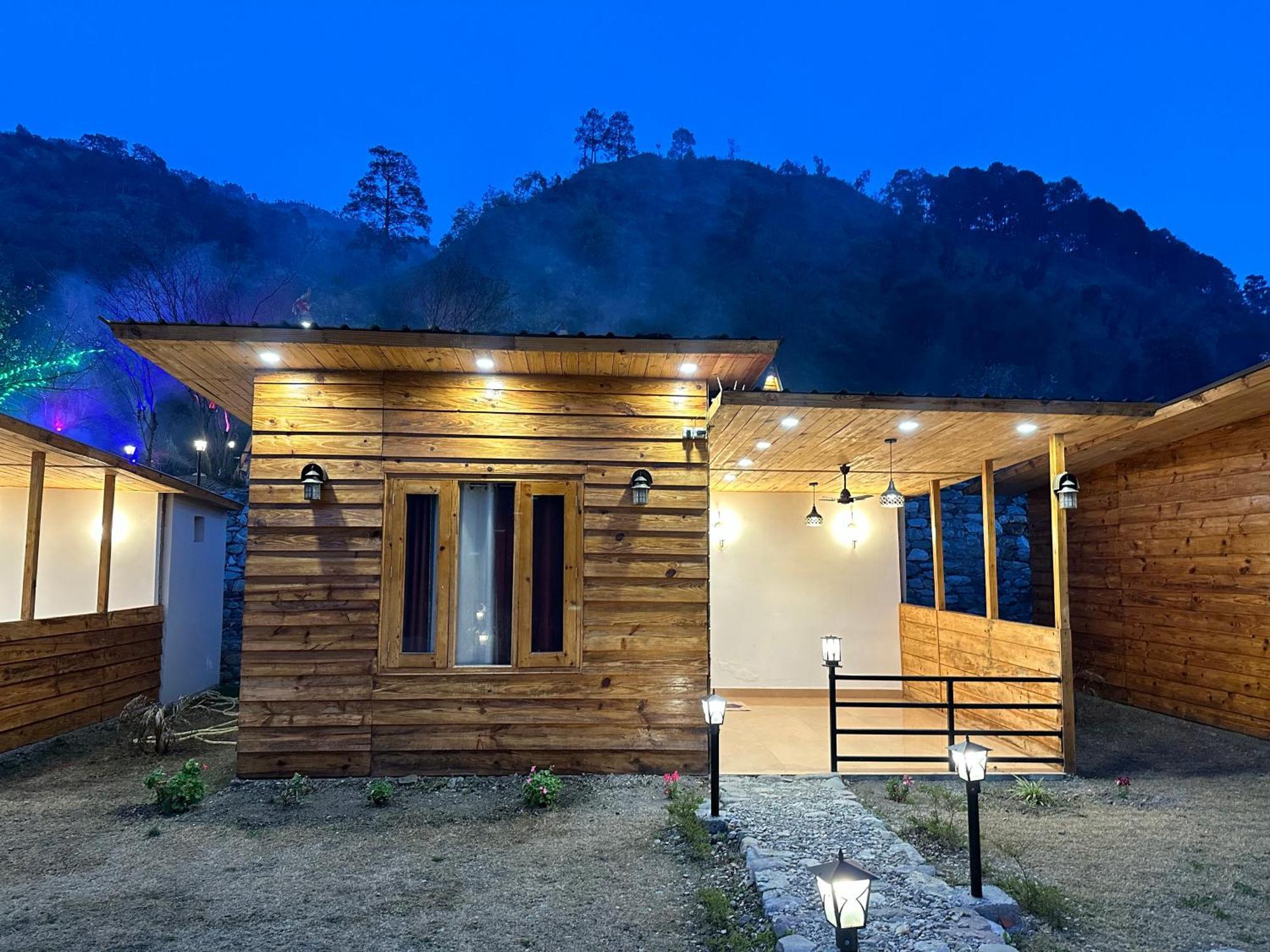 Cabana Riverside Resort - Kainchi Dham Nainital Exterior photo